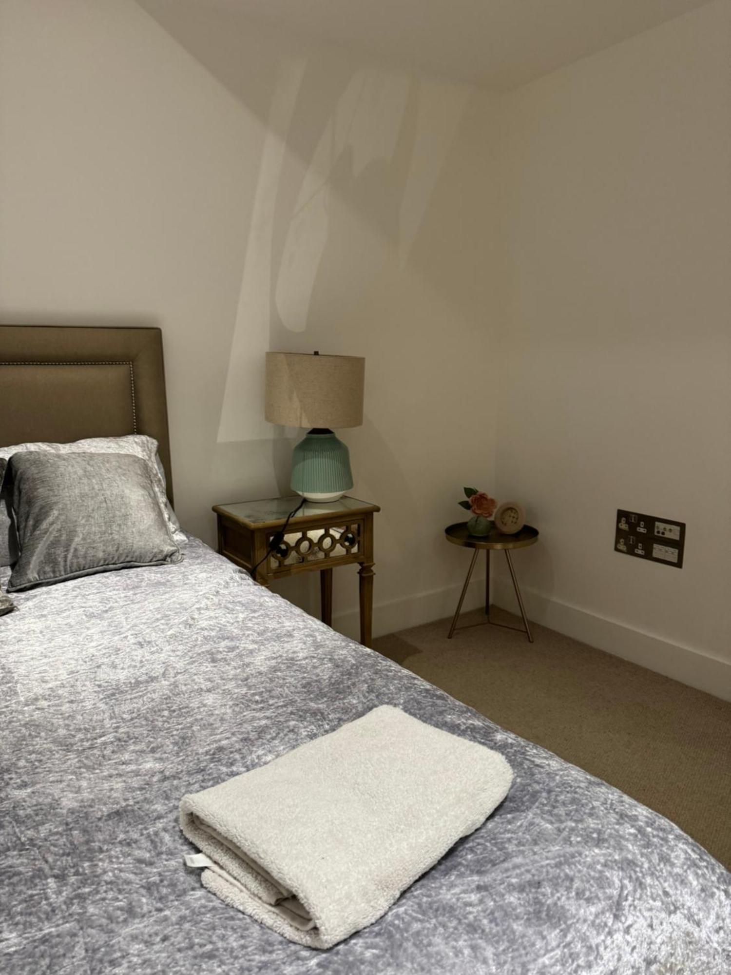 2 Bed 2 Bath - Amazing Views Of London And River Thames ภายนอก รูปภาพ